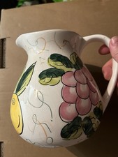 Hübscher Keramik Krug ca. 16 cm Kanne Milch Wasser Obst Motiv Rustikal Vintage