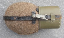 Feldflasche mit grünen Becher HRE41 Patent Ritter Riemen gestempelt 1.K.?