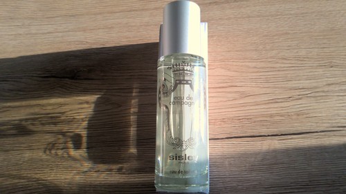 Eau toilette de - eau,