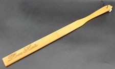 Exklusives Holzpaddel „Love Hurts“ – Handgefertigt mit Gravur – 55 cm -UVP 25,95