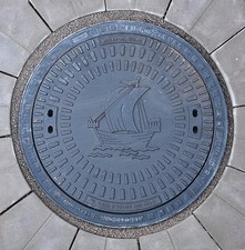 Gully Kanaldeckel Schachtdeckel Kl. A 15 Motivdeckel  Kogge altes Segelschiff