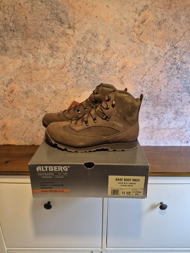 Altberg base boot - base,