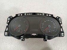 Volkswagen Golf VII Cockpit