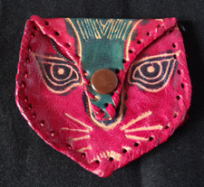 Shanti Leder kleine Geldbörse Portemonnaie aus Indien Motiv Katze mit Umhänger