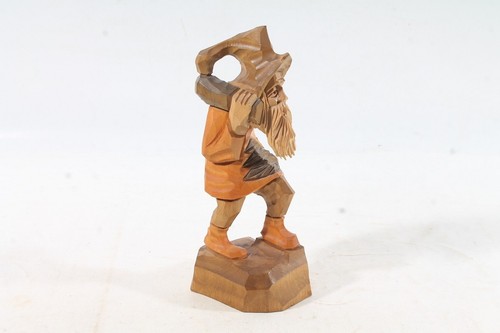 Handgeschnitzte holzfigur - handgeschnitzte,