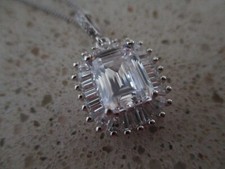 NEU Diamonique Prinzessschliff Stein Set Sterlingsilber Anhänger - 18" Kette