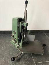 Eckrundstanze Eckenrunder Eckenrundstanze Buchbindermaschine