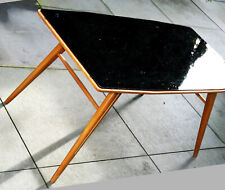 Original 50er Jahre Couchtisch Sofatisch 125 x 64 cm, mit schwarzer Glasplatte