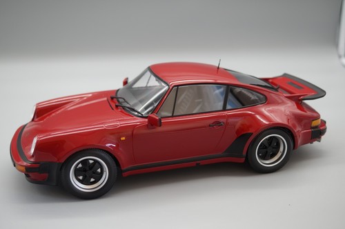 Minichamps porsche 911 - 1:12,