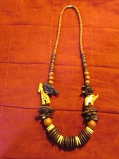 Modeschmuck Kette aus Holz mit