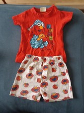 Kurzer Schlafanzug Größe 80