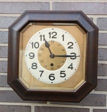 PFEILKREUZ Pendelwanduhr Kontoruhr Bahnhofsuhr Uhr, um 1930, 8eckig m. Schlüssel