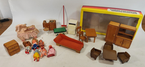 Lot puppenstubenmöbel - lot,