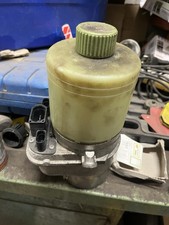 VW Polo 9N  Servopumpe