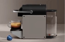 Nespresso Pixie titan  C62