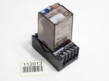 Siemens Relais MT321024 mit Sockel MT78750 / Unbenutzt