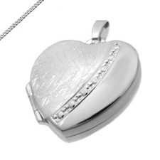 MEDAILLON Herz eismatt Amulett