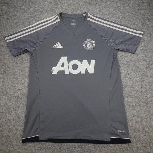 Manchester united shirt medium - united,