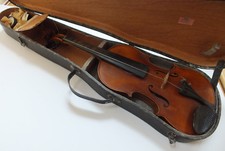 Schön erhaltene alte Geige