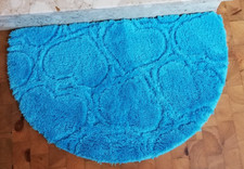 wNeu Bruno Banani Badematte Nadja halbrund türkis Struktur Herz 78x 50 cm -2-