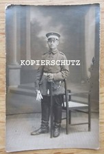 Altes Portrait Foto Dragoner / Kavallerie / Schirmmütze / Säbel 1. WK