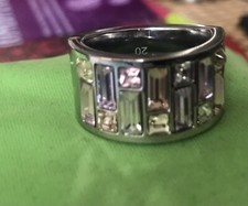 Großer Swarovski Bandring mit Pastellfarbenen Edelsteinen