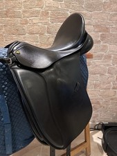Dressursattel Sommer Magnus 17 5 Zoll Schwarz