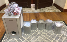 GRUNDIG System Heimkino 5.1 Subwoofer 30W + Boxen Lautsprecher 5x15W 8Ω Ohm