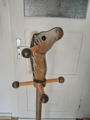 Garderobenständer pferd holz - garderobenständer,