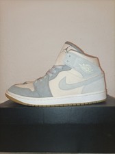 Nike Air Jordan 1 Mid SE