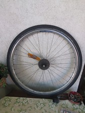 Hinterrad mit Kranz und Strahler