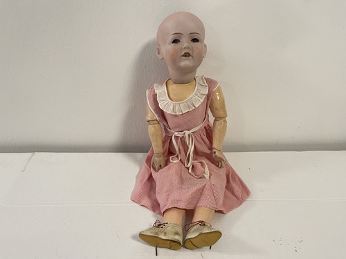 Künstlerpuppe alte
