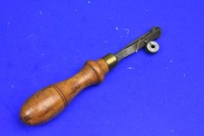 Gutes gebrauchtes Hand Rändelwerkzeug mit zwei Ersatzrädern