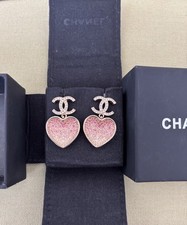 Chanel CC Herzform Ohrringe 
