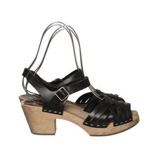 Swedish Hasbeens, Clogs