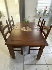 Esstisch + 4 Stühle + 2 Treppenhochstuhl / Babyhochstuhl 