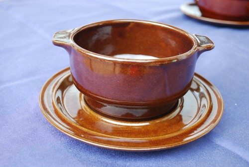 Suppentasse mit untertasse - suppentasse,