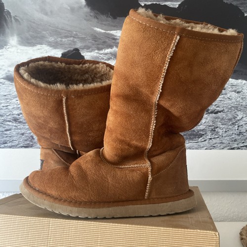 Ugg boots - ugg,