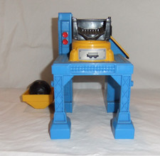 G6 D Fischer Price Geotrax Verladestation mit Funktion Eisenbahn Spielzeug