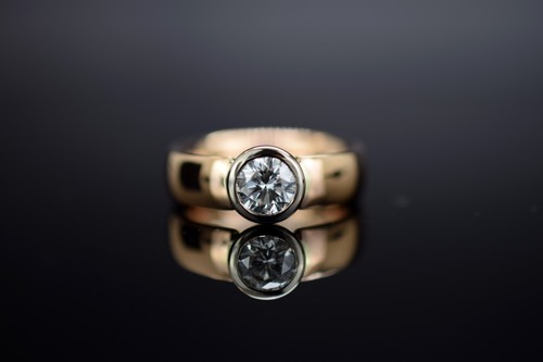 Bucherer diamantring aus - aus, 18kt
