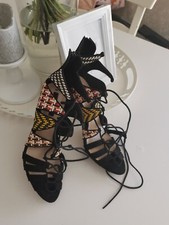 zara sandalen 40