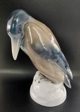 Jugendstil Wilhelmsfeld Göbel Porzellan Figur junger Vogel Rabe Krähe