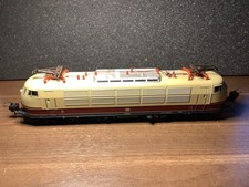 Trix Express H0 32241 BR 103 195-4 der Deutschen Bundesbahn in TEE-Farben