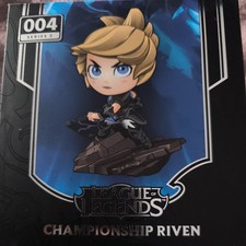 League of Legends Championship Riven Figur Riot Games OVP Top Zustand