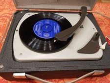 Dual 300 Kofferplattenspieler