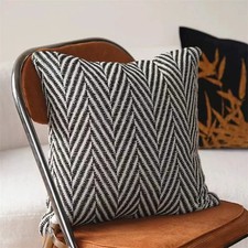 Minimalistischer Kissenbezug