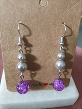 Baumelnde lange Ohrringe lila