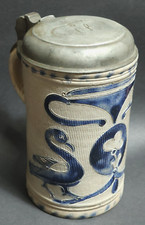 Alter geritzter Bierkrug