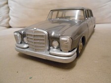 " Mercedes-Benz 220 SE " GAMA