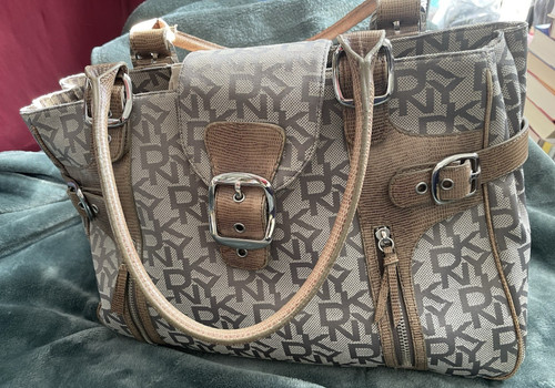 Dkny handtasche mit monogramm - mit,
